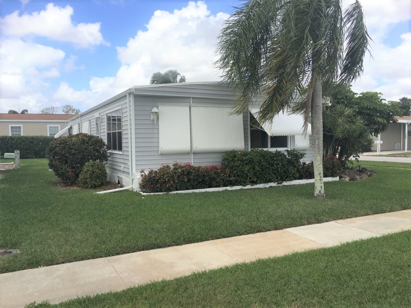1045 114th Ter, Davie, Florida 33325, 3 Bedrooms Bedrooms, ,2 BathroomsBathrooms,Mobile Homes,SOLD,Rexmere Village,114th Ter,1103