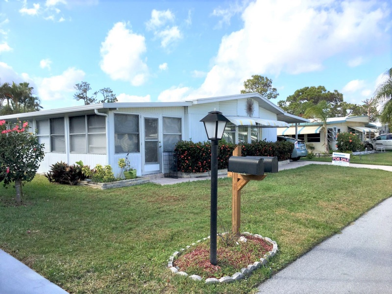 6183 Holly Ln, Lake Worth, Florida 33462, 2 Bedrooms Bedrooms, ,2 BathroomsBathrooms,Mobile Homes,SOLD,Maralago Cay,Holly Ln,1104