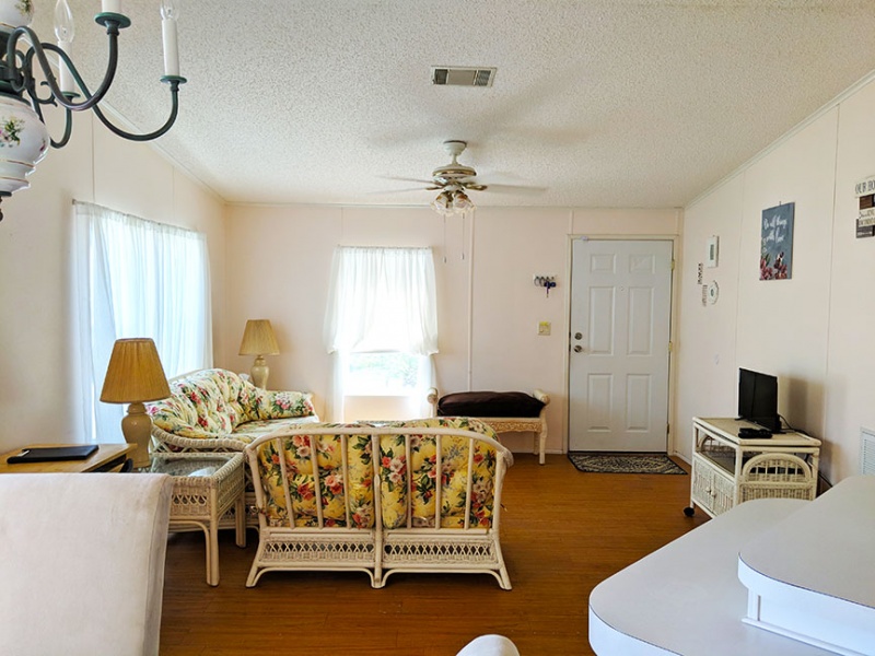 Florida 33410, 2 Bedrooms Bedrooms, ,2 BathroomsBathrooms,Mobile Homes,SOLD,1388