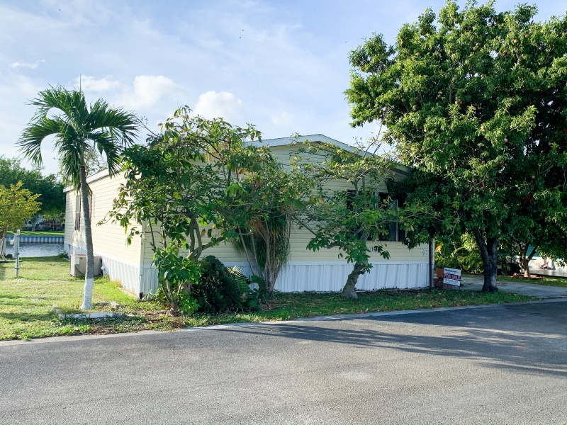 2000 Congress Ave, Florida 33409, 2 Bedrooms Bedrooms, ,2 BathroomsBathrooms,Mobile Homes,SOLD,2000 Congress Ave,1429
