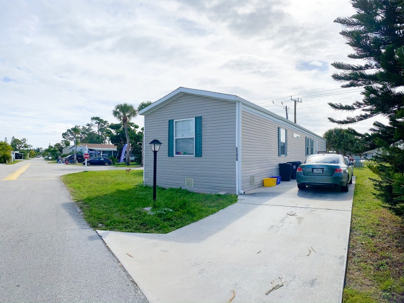 5398 Erika Place, Florida 33463, 3 Bedrooms Bedrooms, ,2 BathroomsBathrooms,Mobile Homes,SOLD,5398 Erika Place,1447