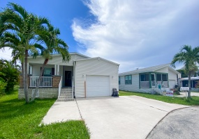 GWK 270 - Beautiful 3/2 Home, Excellent Value, Great Colors
270 Spring Cir West Palm Beach Fl 33410