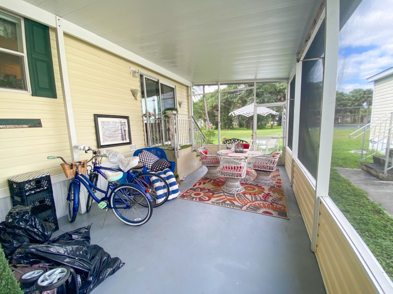 GWK 413 - Beautiful screened porch - $73,900 Excellent Condition!
413 Winter Ln Palm Beach Gardens, FL 33410