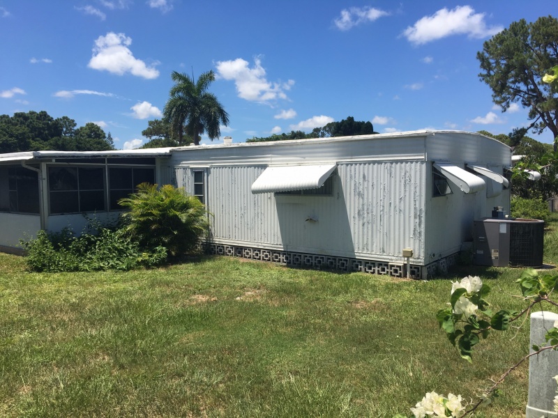 6334 S Ficus Ln, Lantana, Florida 33463, 2 Bedrooms Bedrooms, ,2 BathroomsBathrooms,Mobile Homes,SOLD,S Ficus Ln,1049