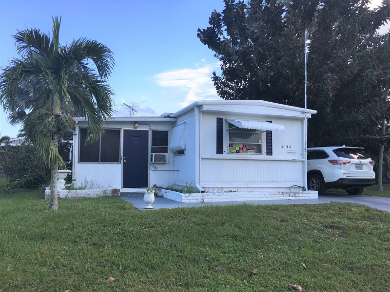 4166 2nd Court Lake, Lake Worth, Florida 33462, 2 Bedrooms Bedrooms, ,2 BathroomsBathrooms,Mobile Homes,SOLD,Maralago Cay,2nd Court Lake,1058