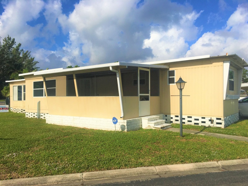 2000 Congress Ave, West Palm Beach, Florida 33409, 2 Bedrooms Bedrooms, ,2 BathroomsBathrooms,Mobile Homes,SOLD,Congress Ave,1075