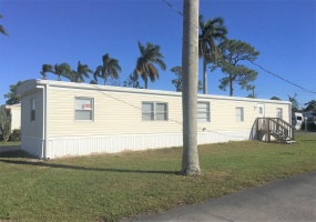 14 Bridgette Blvd, Lake Worth, Florida 33463, 2 Bedrooms Bedrooms, ,2 BathroomsBathrooms,Mobile Homes,SOLD,Lago Palma,Bridgette Blvd,1085